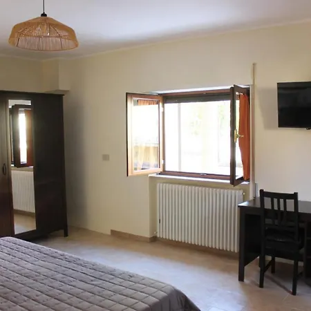 Iris Bed & Breakfast L'Aquila